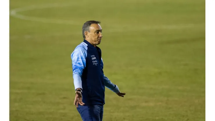 Marcos Zanutto/AGIF - Roberto Fonseca, técnico do CSA