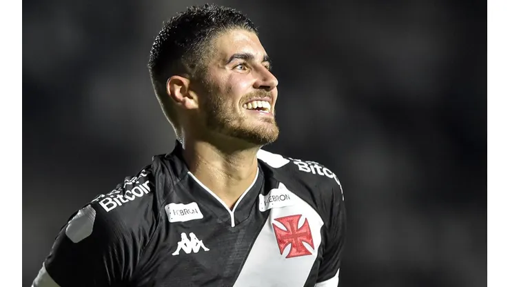 Foto: Thiago Ribeiro/AGIF - Pedro Raul chegou ao Vasco esse ano