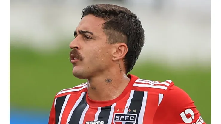 Gabriel Neves foi titular no último jogo do São Paulo - Foto: Marcello Zambrana/AGIF