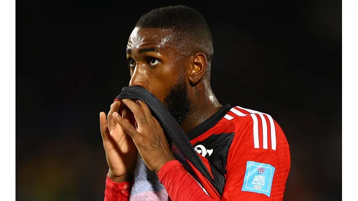Foto: Michael Steele/Getty Images - Gerson foi expulso ainda no 1º tempo contra o Al Hilal