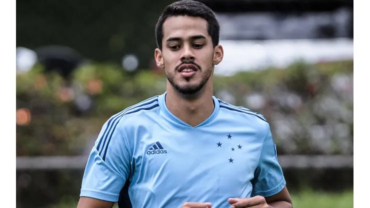 Foto: Gustavo Aleixo/Cruzeiro/Divulgação - Oliveira: zagueiro respondeu críticas da torcida