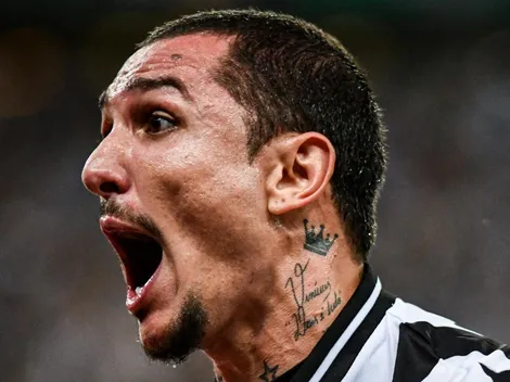 "Decidido"; Empresário de Vina cita o Grêmio e confirma futuro do jogador