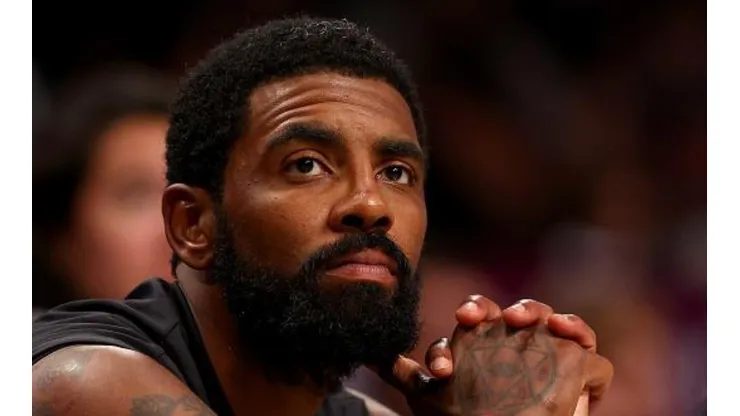 Kyrie deve fazer a sua estreia pelo Mavericks