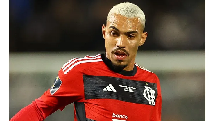 Getty Images/Michael Steele - Matheuzinho pode ter alternativa no Flamengo