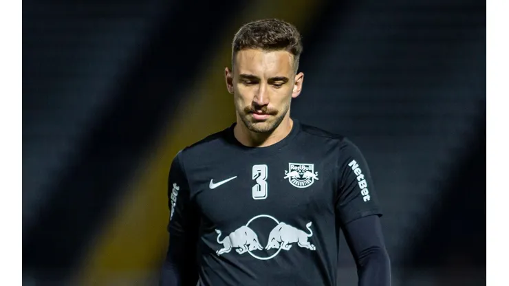 Diogo Reis/AGIF - Léo Ortiz, zagueiro do Bragantino