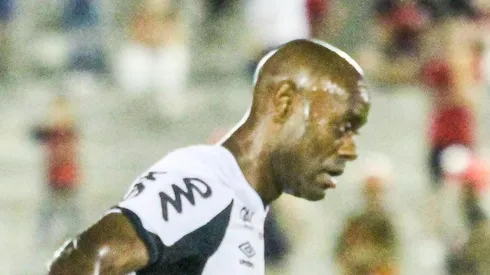 Foto: Paulo Sérgio Souza Xavier/AGIF - Love pode ganhar espaço no Sport