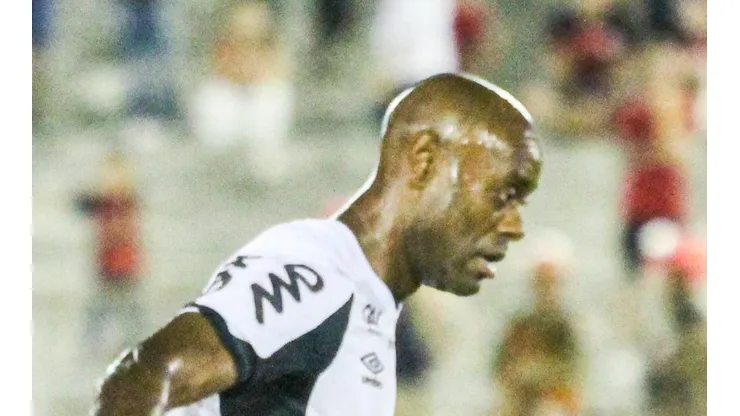 Foto: Paulo Sérgio Souza Xavier/AGIF - Love pode ganhar espaço no Sport