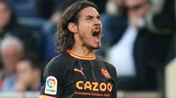 (Photo by Aitor Alcalde/Getty Images) - Santos estaria tentando trazer Cavani.