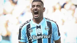 Pedro H. Tesch/AGIF - Diego Souza fala sobre futuro no Grêmio