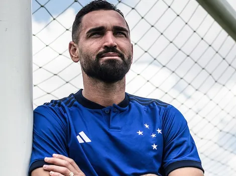 Negociação esquenta e Gilberto pode ganhar concorrente de peso no ataque do Cruzeiro
