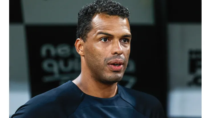 Marcello Zambrana/AGIF - Fernando Lázaro aprova jovem do Corinthians