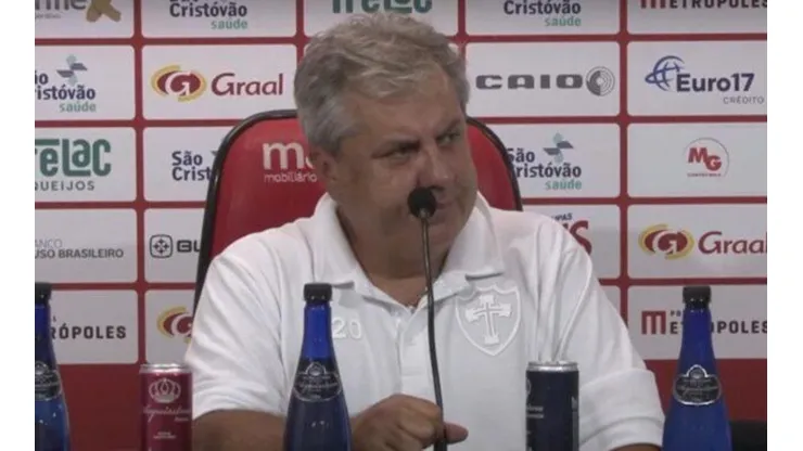 Foto: Reprodução/Lusa TV/ "Parte emocional..."; Gilson Kleina é sincero sobre principal motivo do futebol abaixo da Portuguesa.