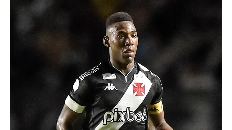 Thiago Ribeiro/AGIF - Léo, reforço do Vasco em 2023