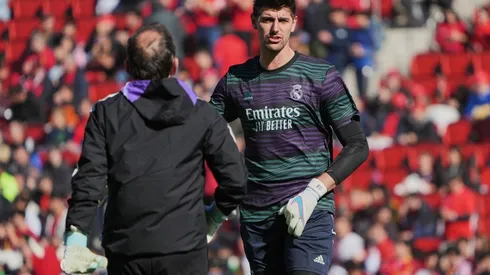 Foto: Rafa Babot/Getty Images - Courtois sentiu lesão antes de jogo contra o Mallorca