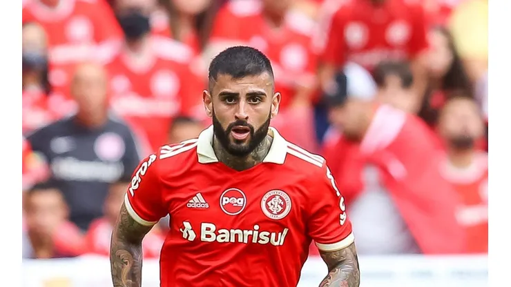Pedro H. Tesch/AGIF - Liziero, cria da base do São Paulo, atuou pelo Internacional em 2022