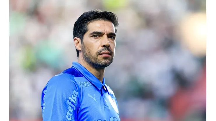 Marcello Zambrana/AGIF/ "Tenho de melhorar o meu comportamento..."; Abel Ferreira é sincero sobre o seu temperamento na beira do campo.