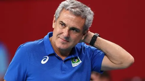 Zé Roberto negocia uma mudança de clube