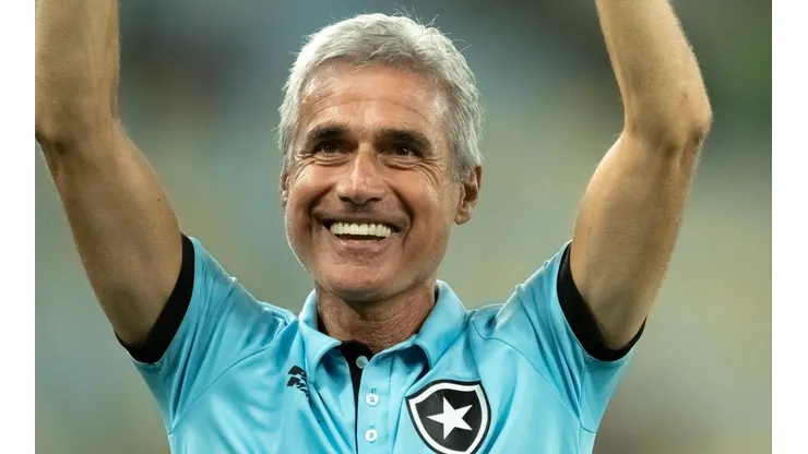 Jorge Rodrigues/AGIF - Luís Castro no Botafogo.
