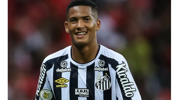 Pedro H. Tesch/AGIF - Ângelo recebe proposta oficial do Flamengo