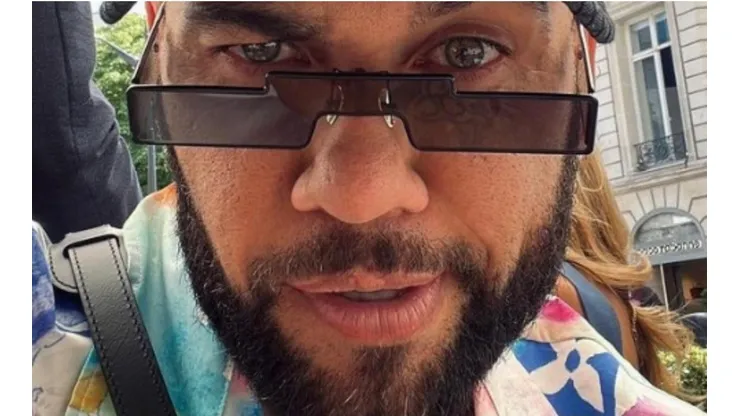 Daniel Alves recusa receber visita da esposa e estaria tentando evitar divórcio. Imagem: Reprodução/Istagram oficial do jogador.