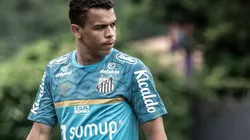 Foto: Ivan Storti/Santos FC - Sandry deve entrar no meio de campo para clássico diante do Palmeiras