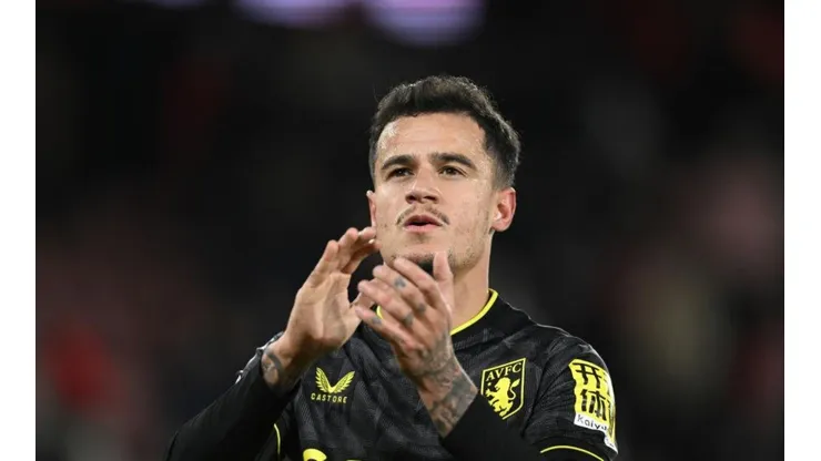 Mike Hewitt/Getty Images/ "Coutinho e +2"; Corinthians define prioridade e segue 'atento' no mercado em busca de um meia.