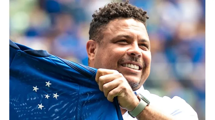 Alessandra Torres/AGIF - Ronaldo no Cruzeiro.