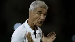 Luís Castro aponta culpado por tropeço no Estadual