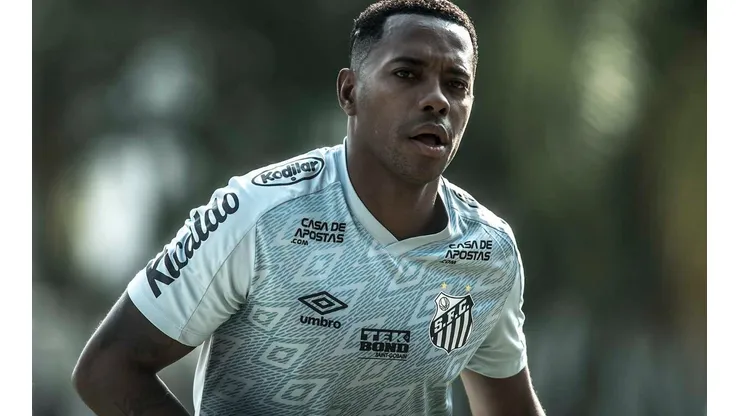 Foto: Ivan Storti/Santos FC - Robinho chegou a ser contratado pelo Santos em 2020, porém Peixe voltou atrás
