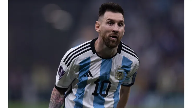 Pedro Martins/AGIF - Messi é ultrapassado por atacante do Barcelona em ranking