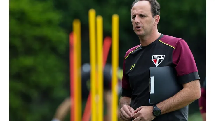Marcello Zambrana/AGIF - Queridinho de Ceni no São Paulo quer voltar ao Brasil