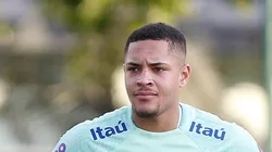 Foto: Rafael Ribeiro/CBF - Colega de Vitor Roque perde jogo do Brasil