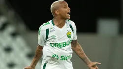 Jorge Rodrigues/AGIF/ Após comemorar título do Palmeiras, direção do Cuiabá 'toma atitude' em relação a Deyverson e atacante não gosta.