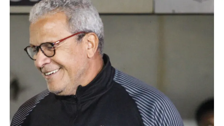 Rogério Capela/AGIF - Hélio dos Anjos renovou seu contrato com a Ponte até o final do ano