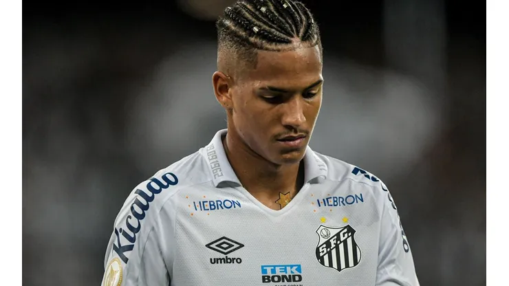 Foto: Thiago Ribeiro/AGIF - Ângelo está com negociação em andamento com Nottingham Forest