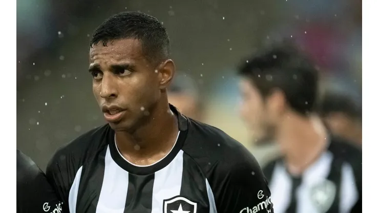 Victor Sá entrega bastidores sobre saída de Jeffinho do Botafogo