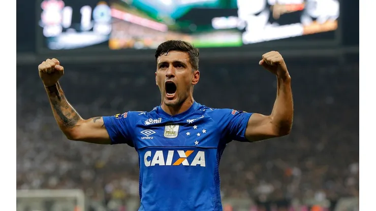 Foto: Daniel Vorley/AGIF - Arrascaeta foi decisivo na decisão da Copa do Brasil de 2018
