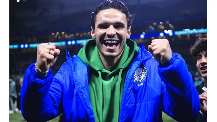 Foto: Ettore Chiereguini/AGIF - Raphael Veiga é um dos grandes nomes do Palmeiras na decisão da Supercopa