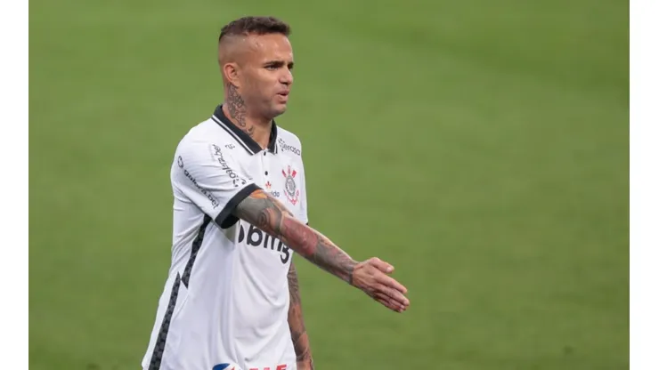 Foto: Marcello Zambrana/AGIF - Luan chegou ao Clube em 2020.