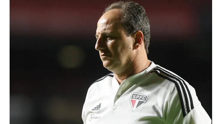 Foto: Marcello Zambrana/AGIF - Rogério Ceni mudou de estratégia no São Paulo