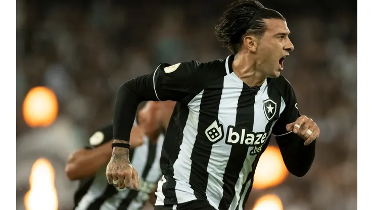 Jorge Rodrigues/AGIF - Cuesta é lembrado em interesse sobre ex-Botafogo