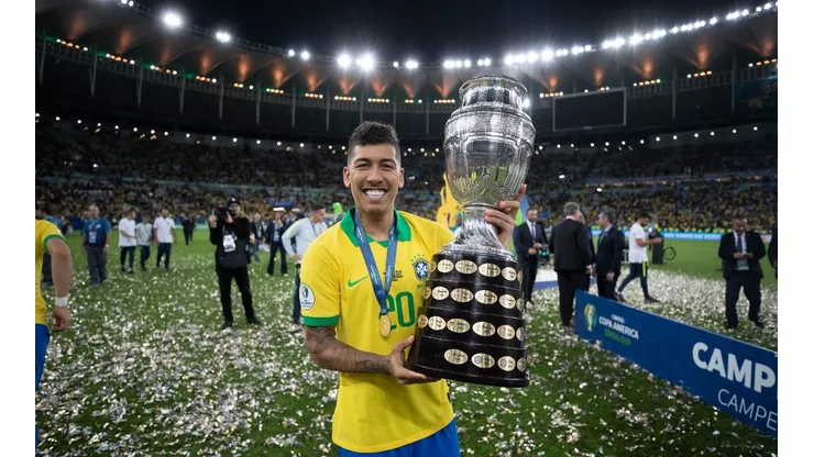 Lucas Figueiredo/CBF - Firmino vira assunto no Corinthians
