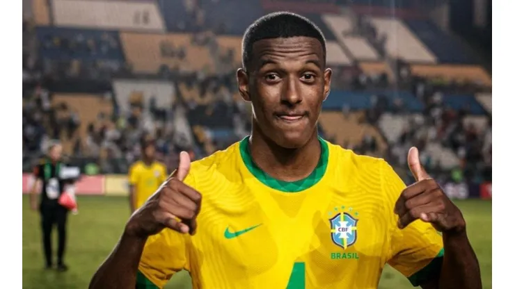 Foto: Pedro Vale/CBF - Robert Renan já atuou no profissional do Corinthians em 2022.