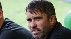 Atacante decide sair do Atlético e Coudet é avisado de última hora