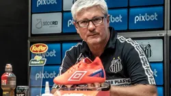 Foto: Ivan Storti/Santos FC/Divulgação - Odair Hellmann: técnico não autorizou saída de meia do Santos