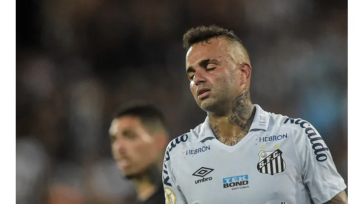 Foto: Thiago Ribeiro/AGIF - Luan: ex-Grêmio foi emprestado ao Santos em 2022