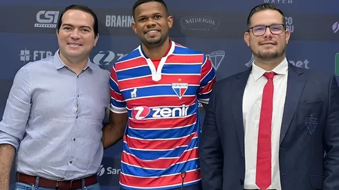Júnior Santos foi apresentado no Fortaleza - Foto: Lucas Catrib/Fortaleza EC