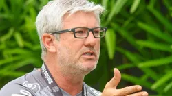 Odair faz três alterações e chama a responsabilidade buscando reação no Paulista