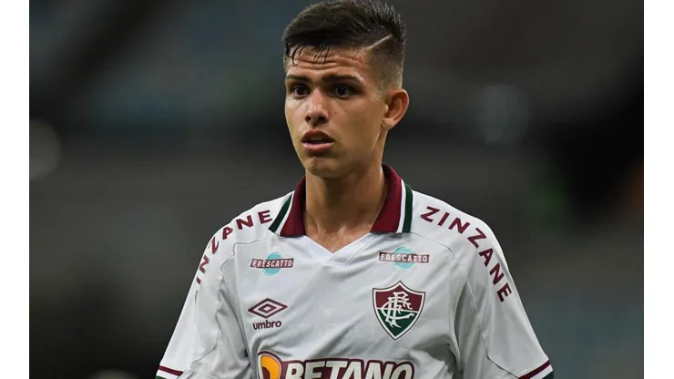 Foto: Thiago Ribeiro/AGIF - Giovanni: jovem chamou atenção de Diniz