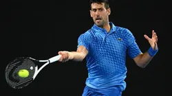 Djokovic segue em busca do 10º título em Melbourne